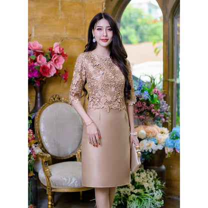 kudapy Mini dress, silk fabric covered with lace, elbow-length sleeves.