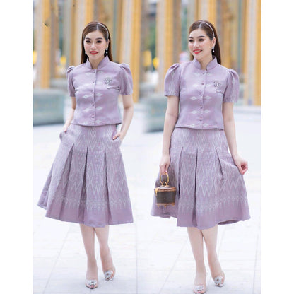 kudapy set top & skirts, shirt with real buttons, pleated skirt, beautiful and suitable for many occasions.