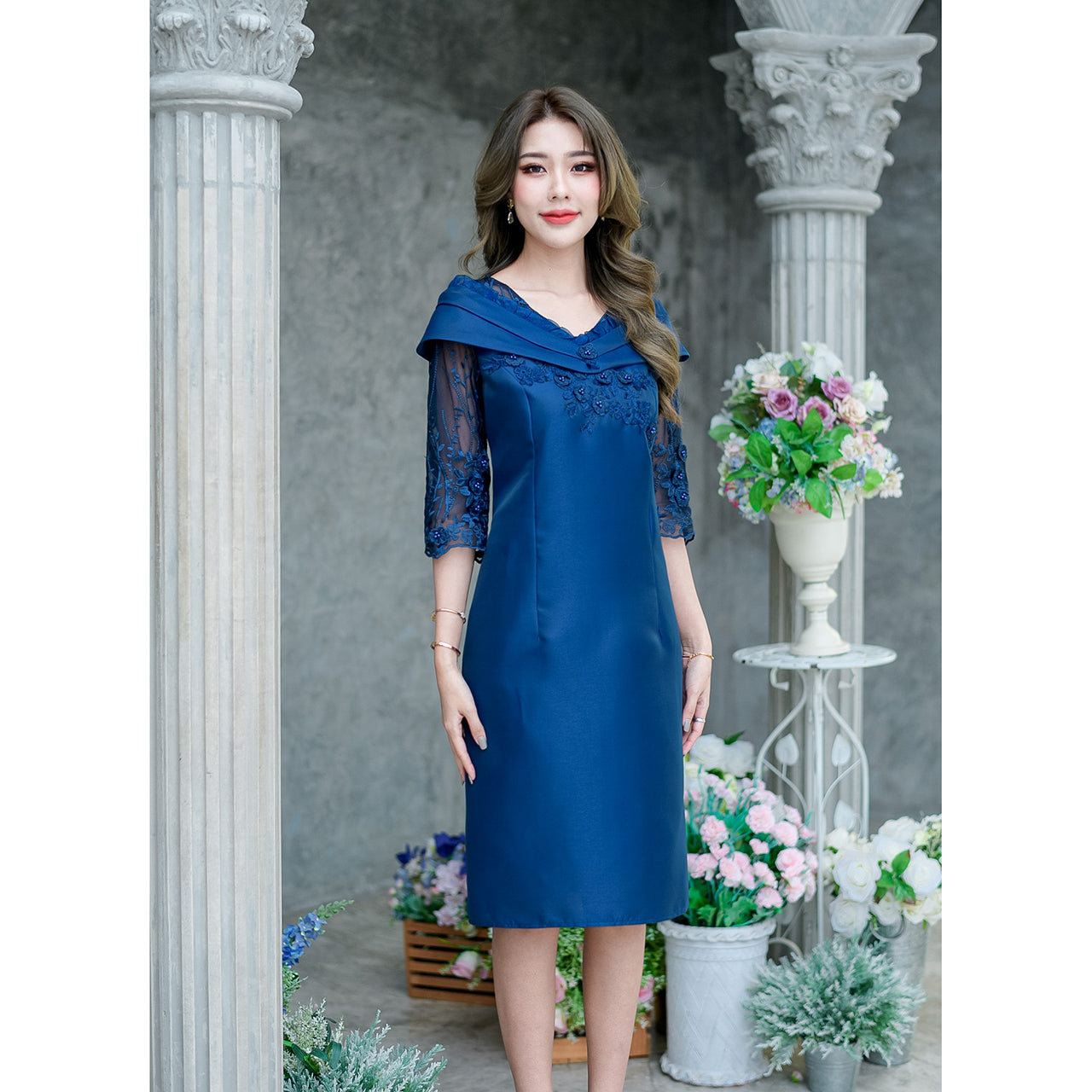 kudapy Mini Dress, Japanese Silk, Beautiful and Luxurious Design, Shoulder Wrap Decorated with Glass Fabric.