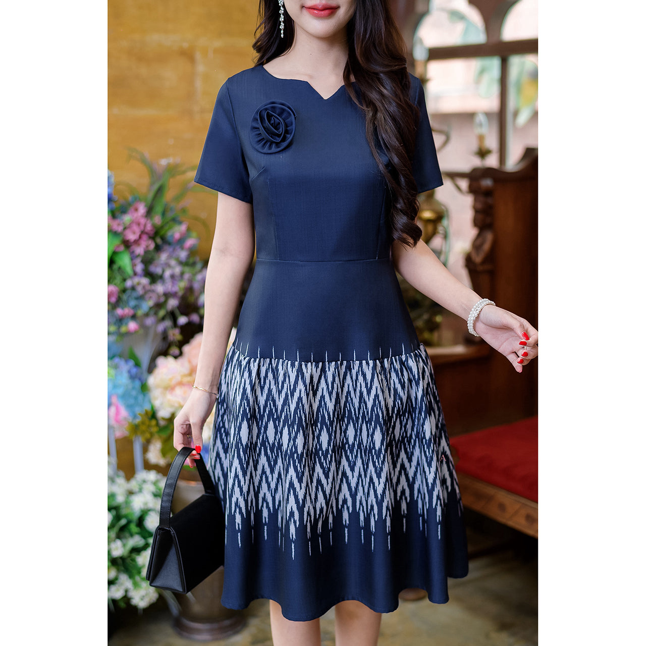 kudapy Mangosteen/navy mini dress, Thai print fabric, lightweight, non-rough, comfortable to wear