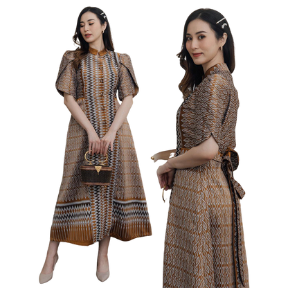 kudapy Midi dress, Thai silk, woven pattern, golden brown, Chinese collar, pleated sleeves, side slit, front slit, front buttons that can be unbuttoned, with a bow tied at the back, as per the model: Inspired by LnwShop.com