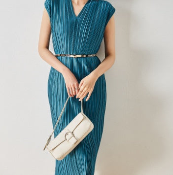 Vintage Inspired Pleated Midi Dress