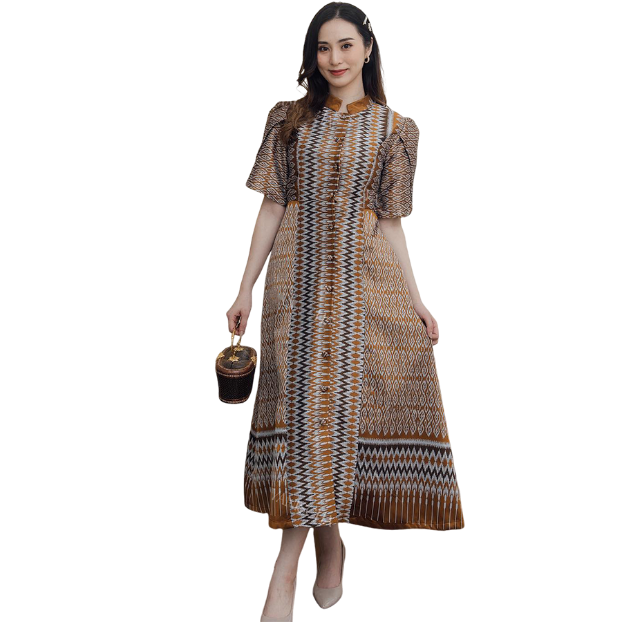 kudapy Midi dress, Thai silk, woven pattern, golden brown, Chinese collar, pleated sleeves, side slit, front slit, front buttons that can be unbuttoned, with a bow tied at the back, as per the model: Inspired by LnwShop.com